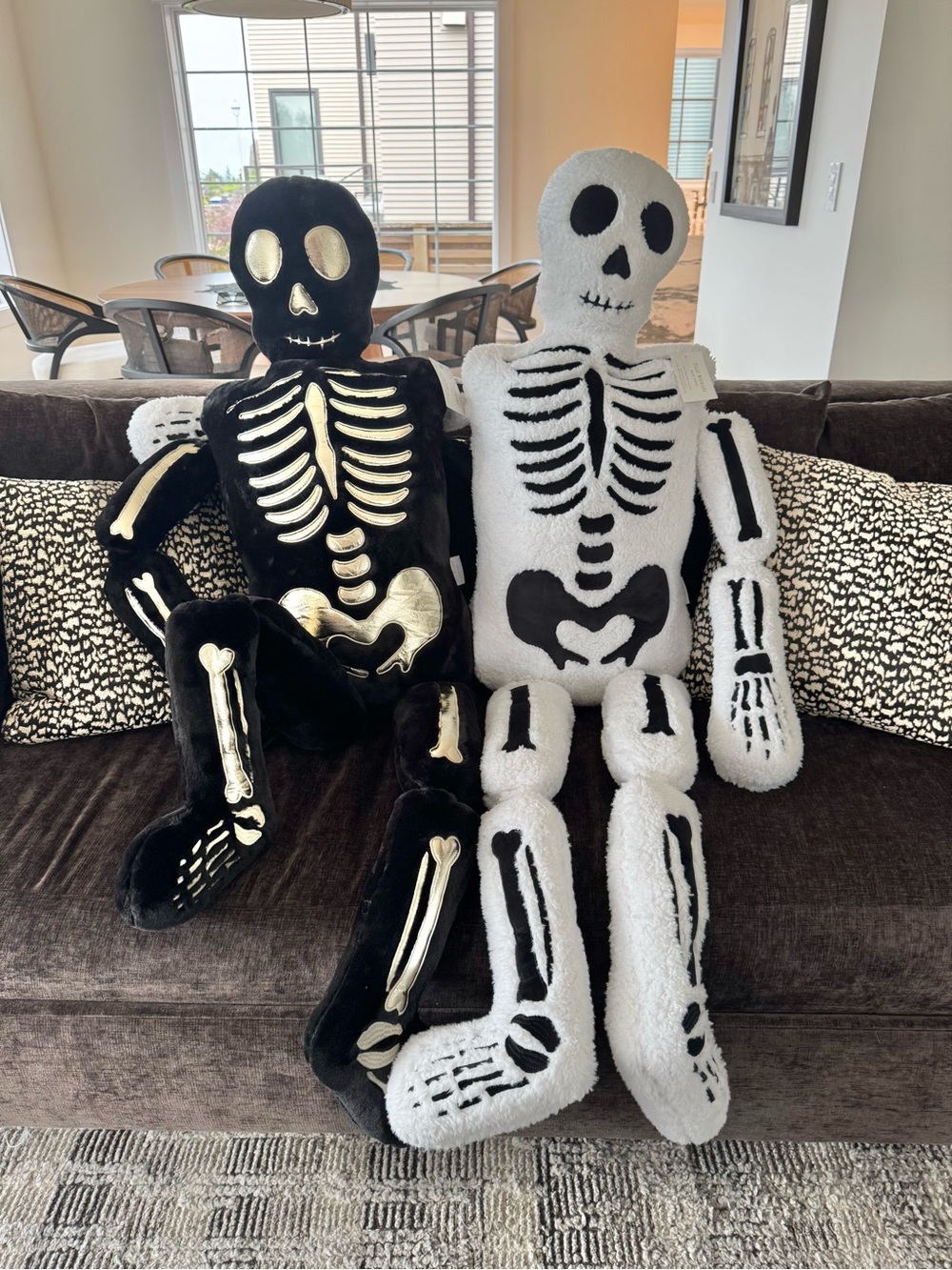 NWT Isaac Mizrahi NY Skelly Pals, 5’ Posable Plush Halloween Decor